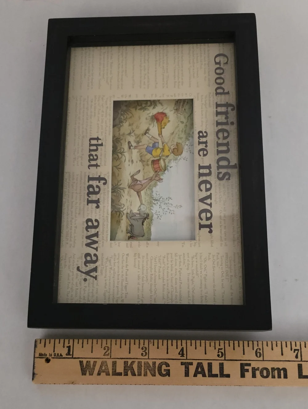 Disney Hallmark Classic Winnie the Pooh Framed Shadow Box Art 